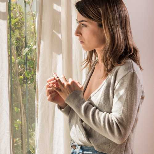femme-reflexion femme-reflexion